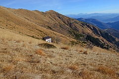 In basso il Rifugio Piancavallone